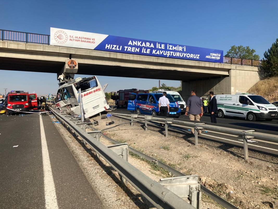 9 kişinin can verdiği otobüs kazasında yeni detaylar ortaya çıktı 7